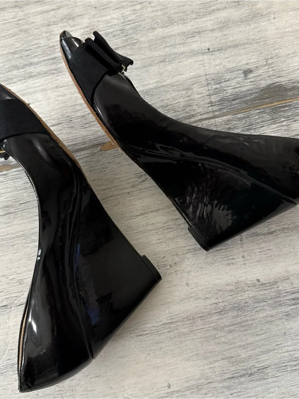 Tory Burch Black Patent Peep-Toe Wedge Pumps w Grosgrain Bow and Gold Logo 8.5M